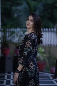 photo_6129416578123107624_y